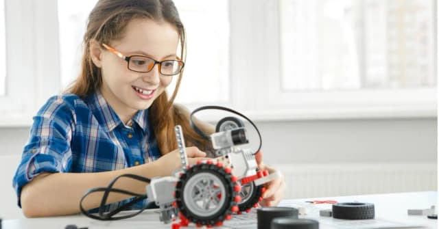 Qué es la robótica educativa y cómo transforma el aprendizaje en las aulas